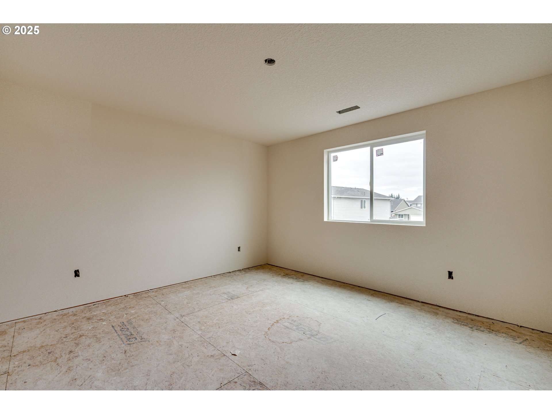 2002 Henderson Way Longview, WA 98632 - Photo 11 of 25