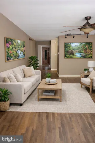 $899,999 | 8100 Langbrook Road, Springfield, VA 22152