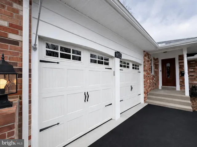 $899,999 | 8100 Langbrook Road, Springfield, VA 22152