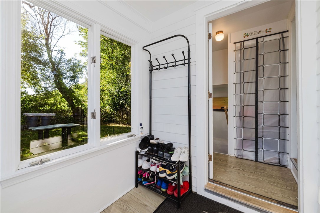 75 Randolph Avenue Tiverton, RI 02878 - Photo 3 of 15