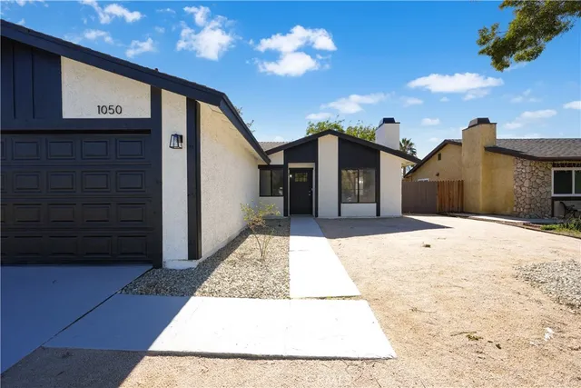 $518,900 | 1050 Landsford Street, Lancaster, CA 93535