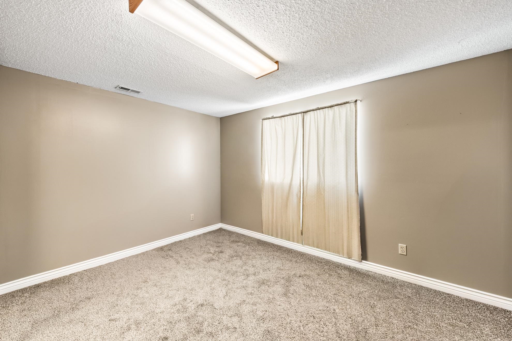 81 Walker Road Evanston, WY 82930 - Photo 25 of 33