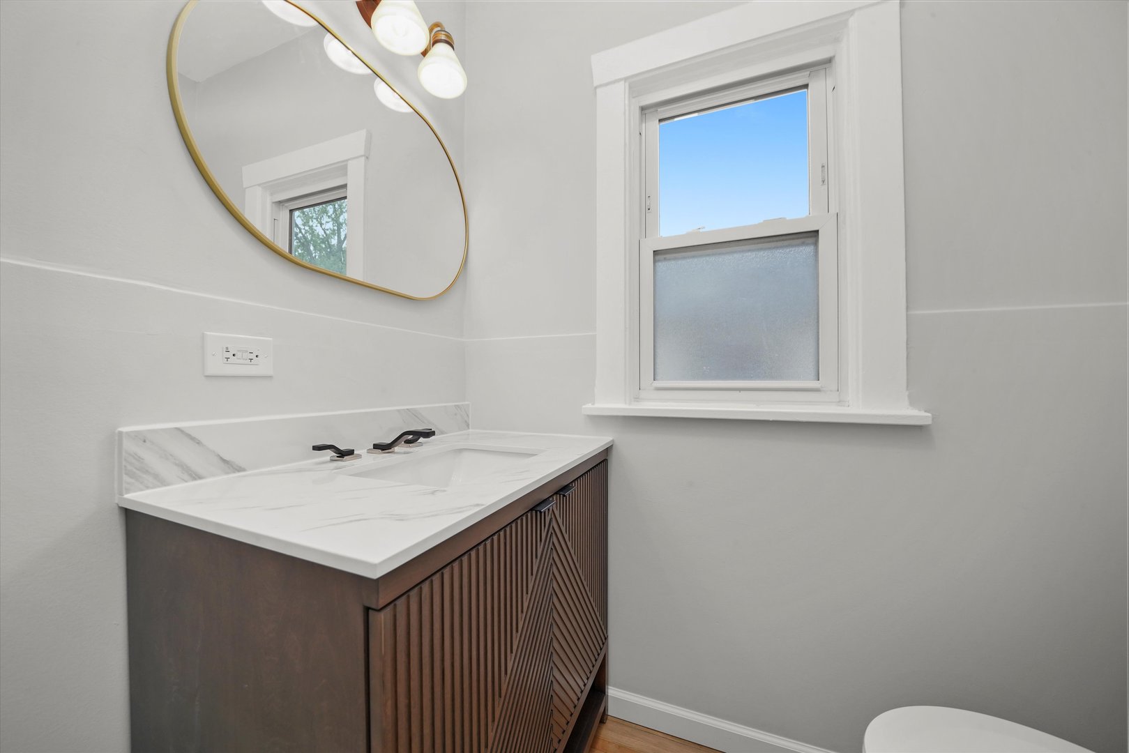 1009 Augusta Avenue Elgin, IL 60120 - Photo 14 of 33