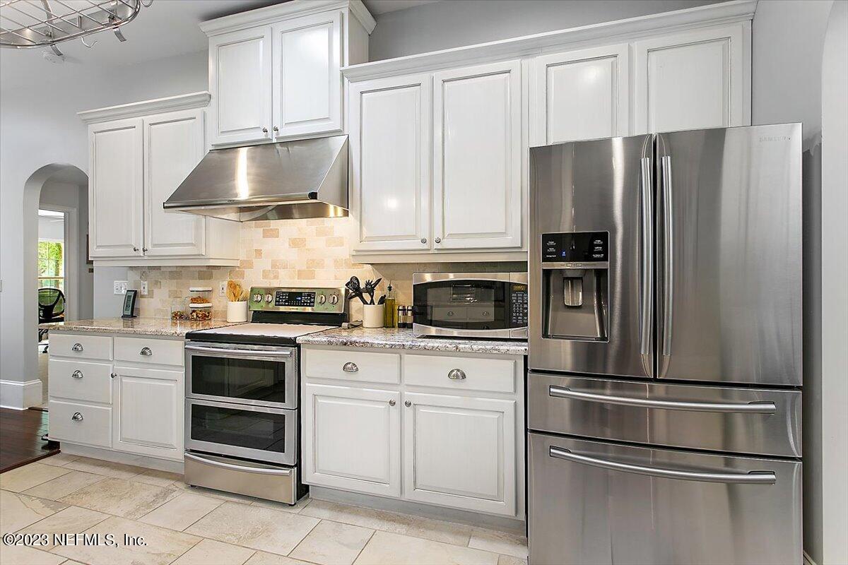 3600 Stratton Road Jacksonville, FL 32221 - Photo 13 of 37 Kitchen