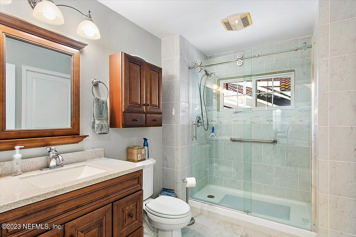 3600 Stratton Road Jacksonville, FL 32221 - Photo 20 of 37 Guest Bathroom