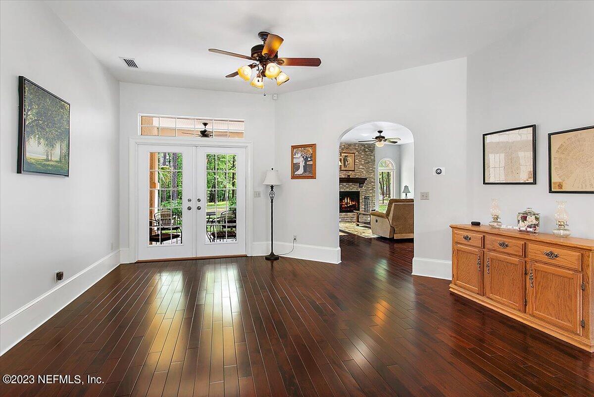 3600 Stratton Road Jacksonville, FL 32221 - Photo 7 of 37 Formal Living Room