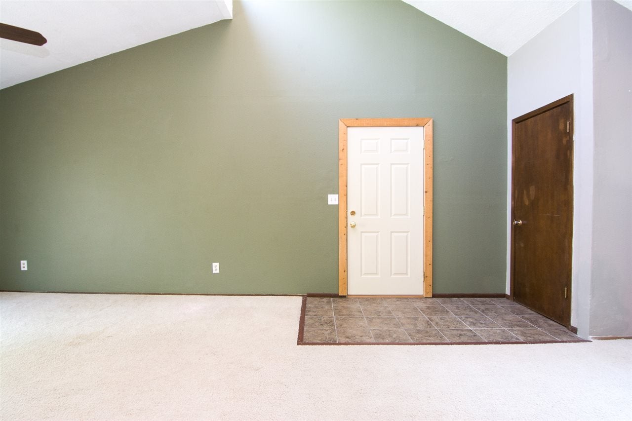 1411 Edgewood Road Northwest, Unit 3 Cedar Rapids, IA 52405 - Photo 3 of 17 Gallery Image 3