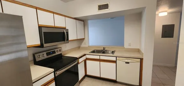 $1,800 | 6014 Portsdale Place, Unit 102, Riverview, FL 33578