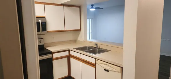 $1,800 | 6014 Portsdale Place, Unit 102, Riverview, FL 33578