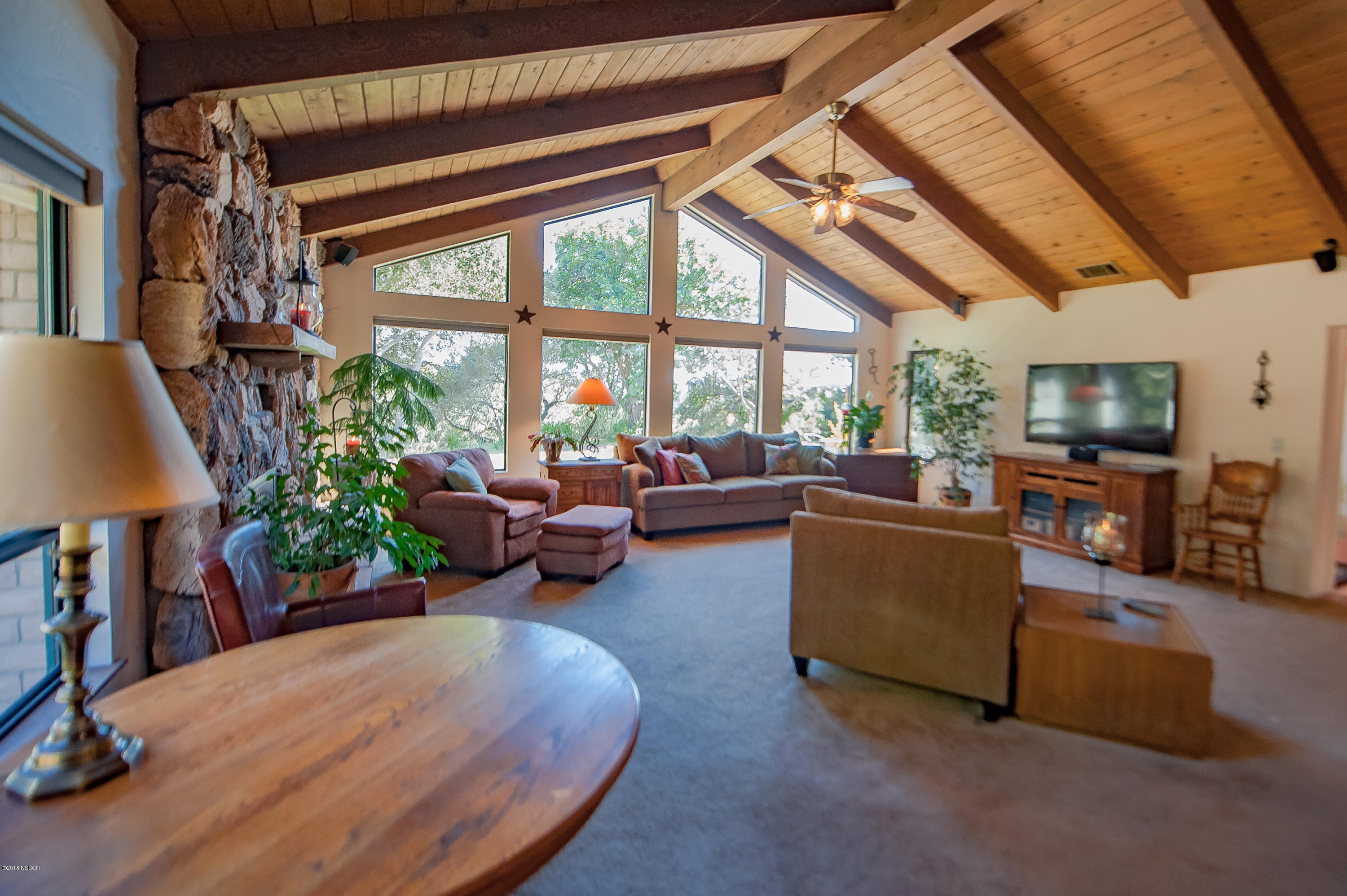 2980 Flora Lompoc, CA 93436 - Photo 8 of 92 LIVING ROOM
