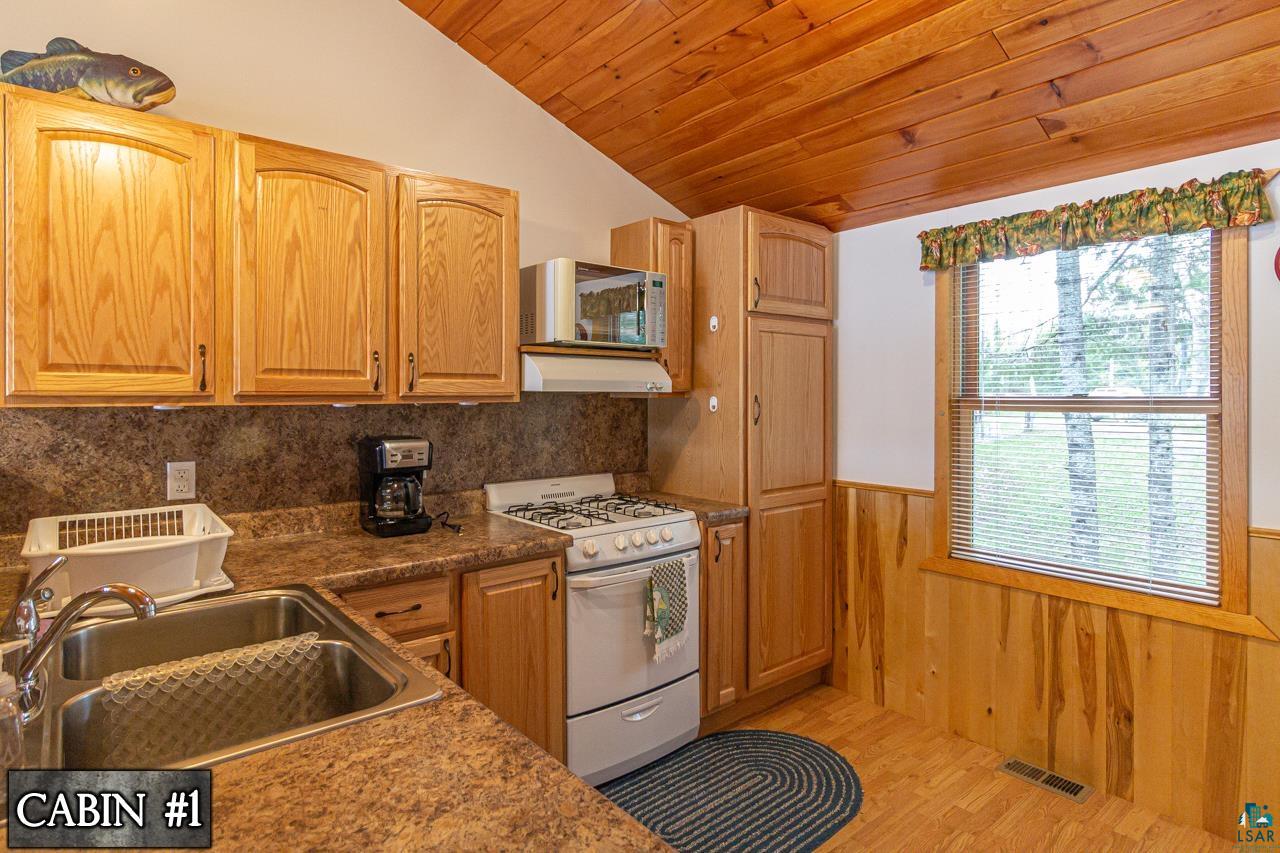 1423 Walsh Road Ely, MN 55731 - Photo 14 of 50
