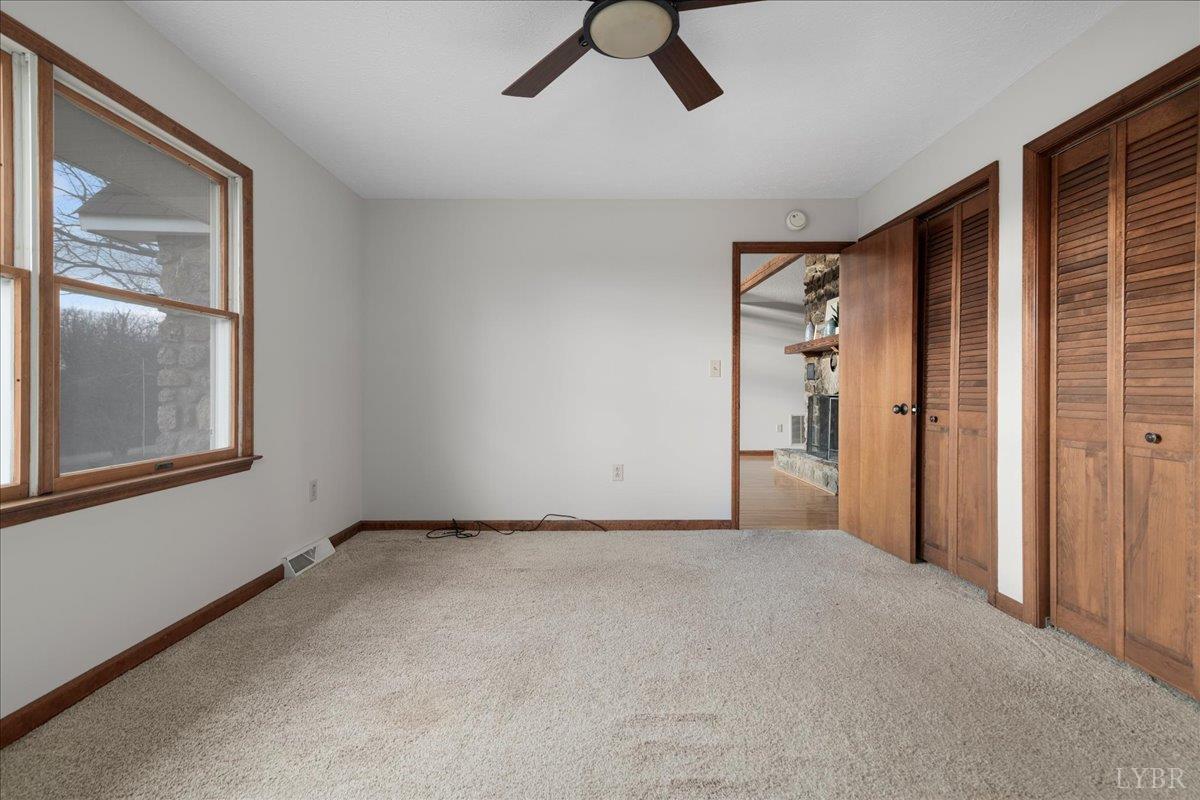 4087 Lowry Road Goode, VA 24556 - Photo 11 of 44 Gallery Image 11