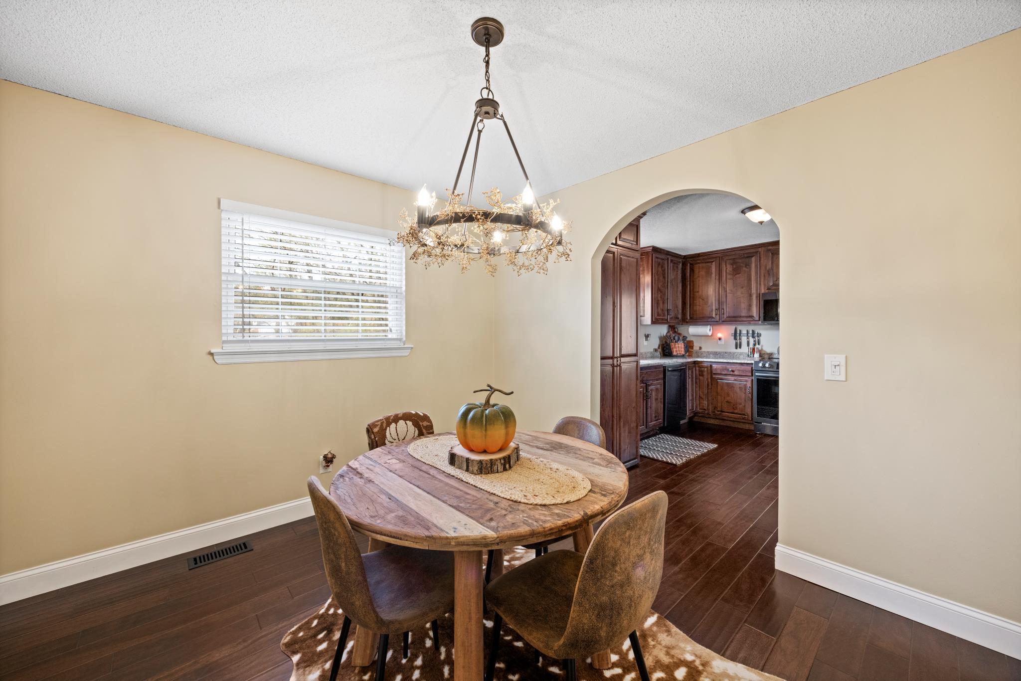 6057 Mill Road Hixson, TN 37343 - Photo 11 of 23 Dining Room
