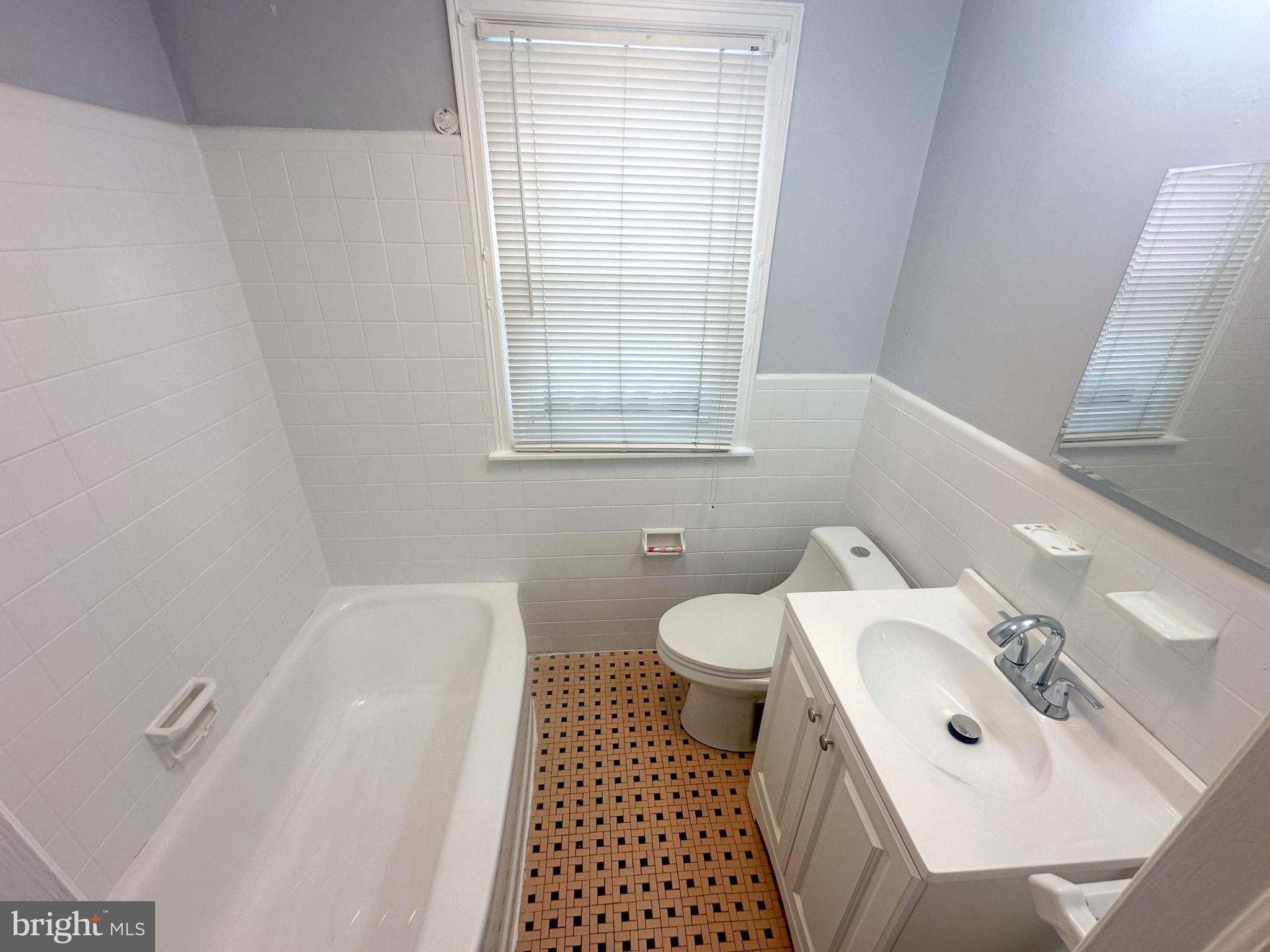 5335 Cottage Street Philadelphia, PA 19124 - Photo 9 of 19