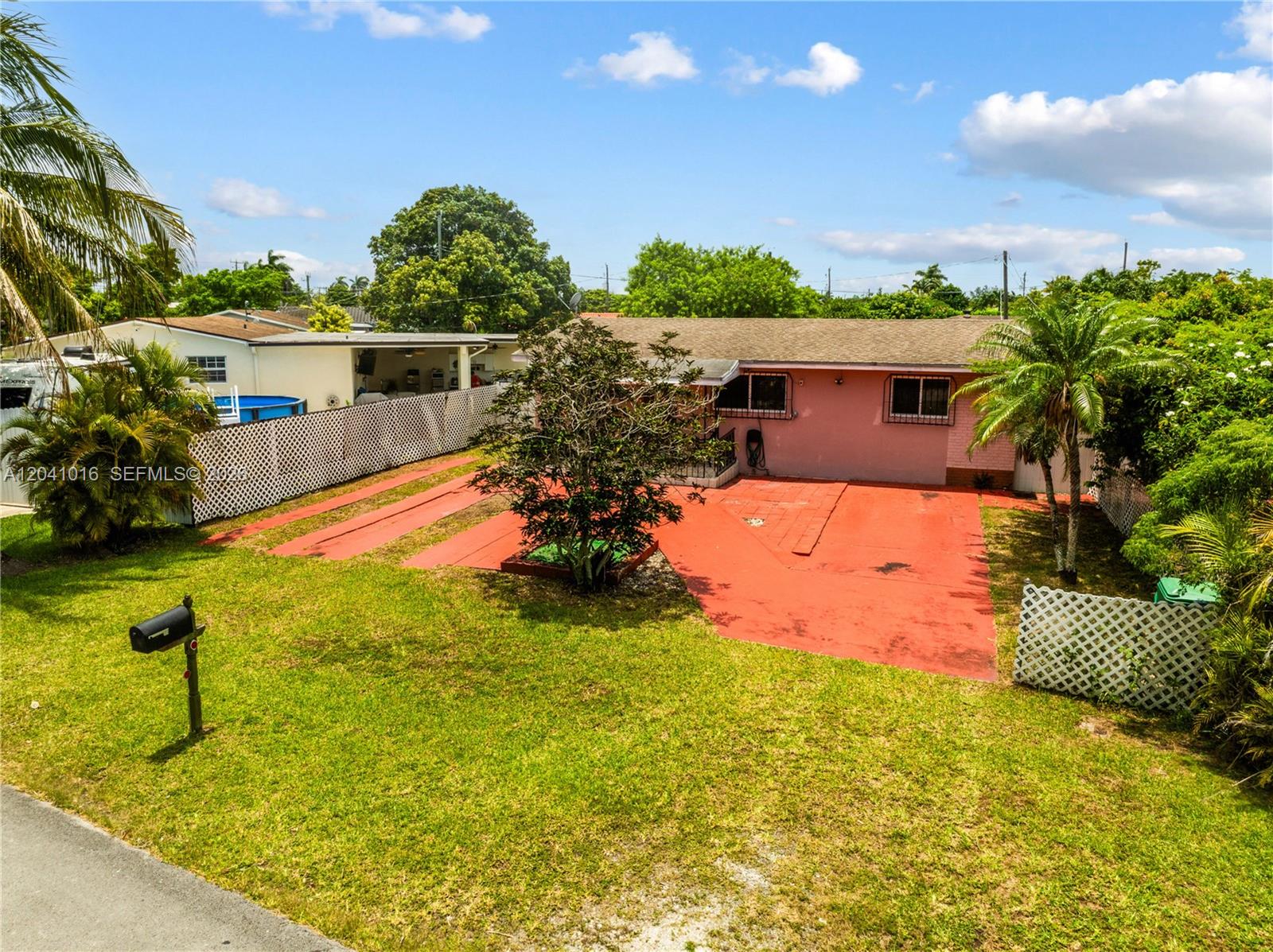 11941 Southwest 4th Street Miami, FL 33184 - Photo 3 of 40