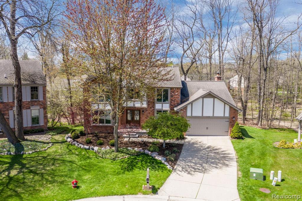 1174 Valley Stream Court Rochester, MI 48309 - Photo 2 of 41