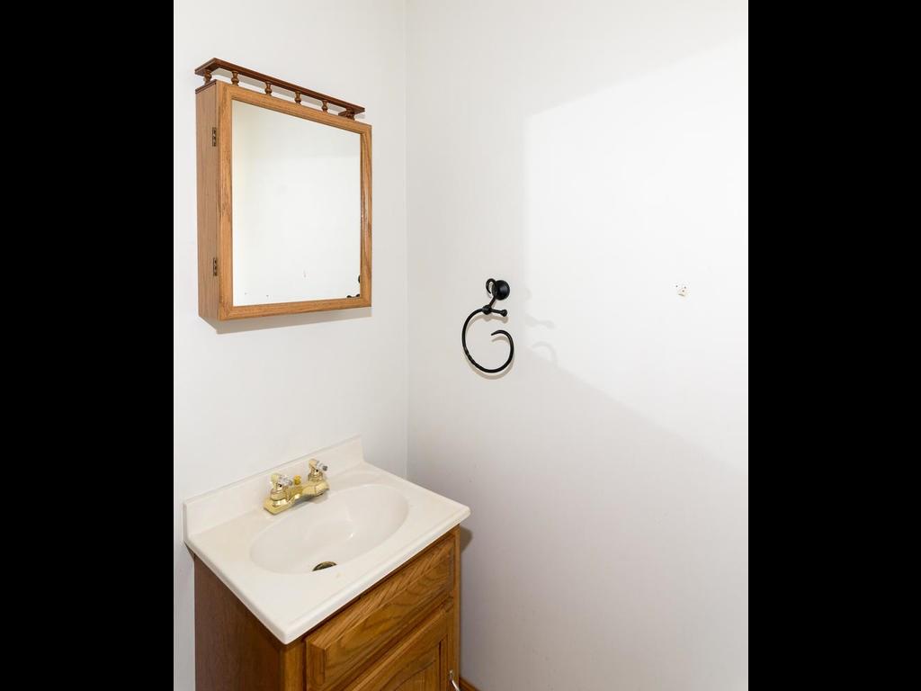 1832 Bauer Road Indianapolis, IN 46218 - Photo 14 of 29 Gallery Image 14