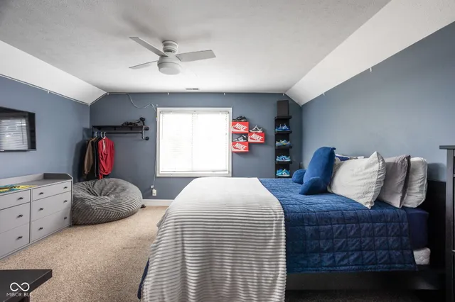 $899,900 | 5152 Logan Lane, Indianapolis, IN 46250