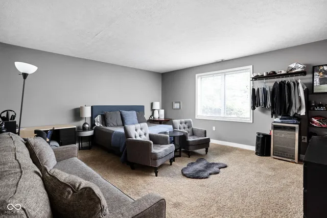 $899,900 | 5152 Logan Lane, Indianapolis, IN 46250