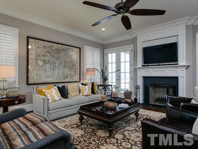 817 Wayne Drive Raleigh, NC 27608 - Photo 4 of 25