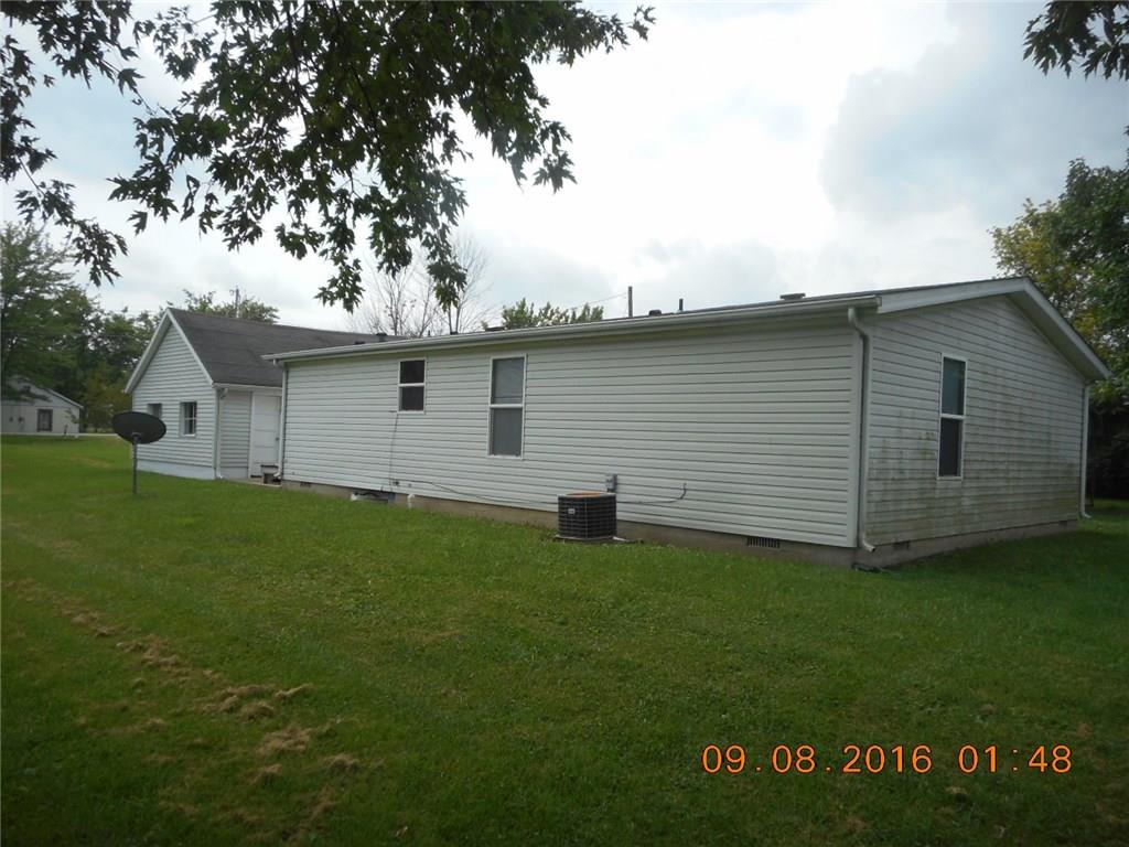 440 South Whitney Road Muncie, IN 47302 - Photo 3 of 12