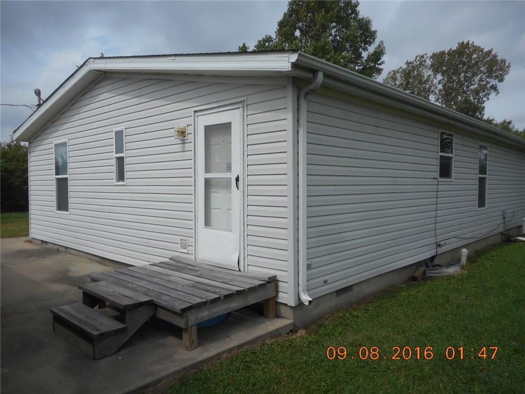440 South Whitney Road Muncie, IN 47302 - Photo 10 of 12