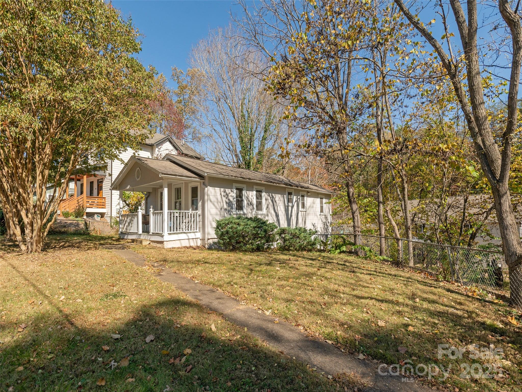 80 Pershing Road Asheville, NC 28805 - Photo 1 of 19 Gallery Image 1