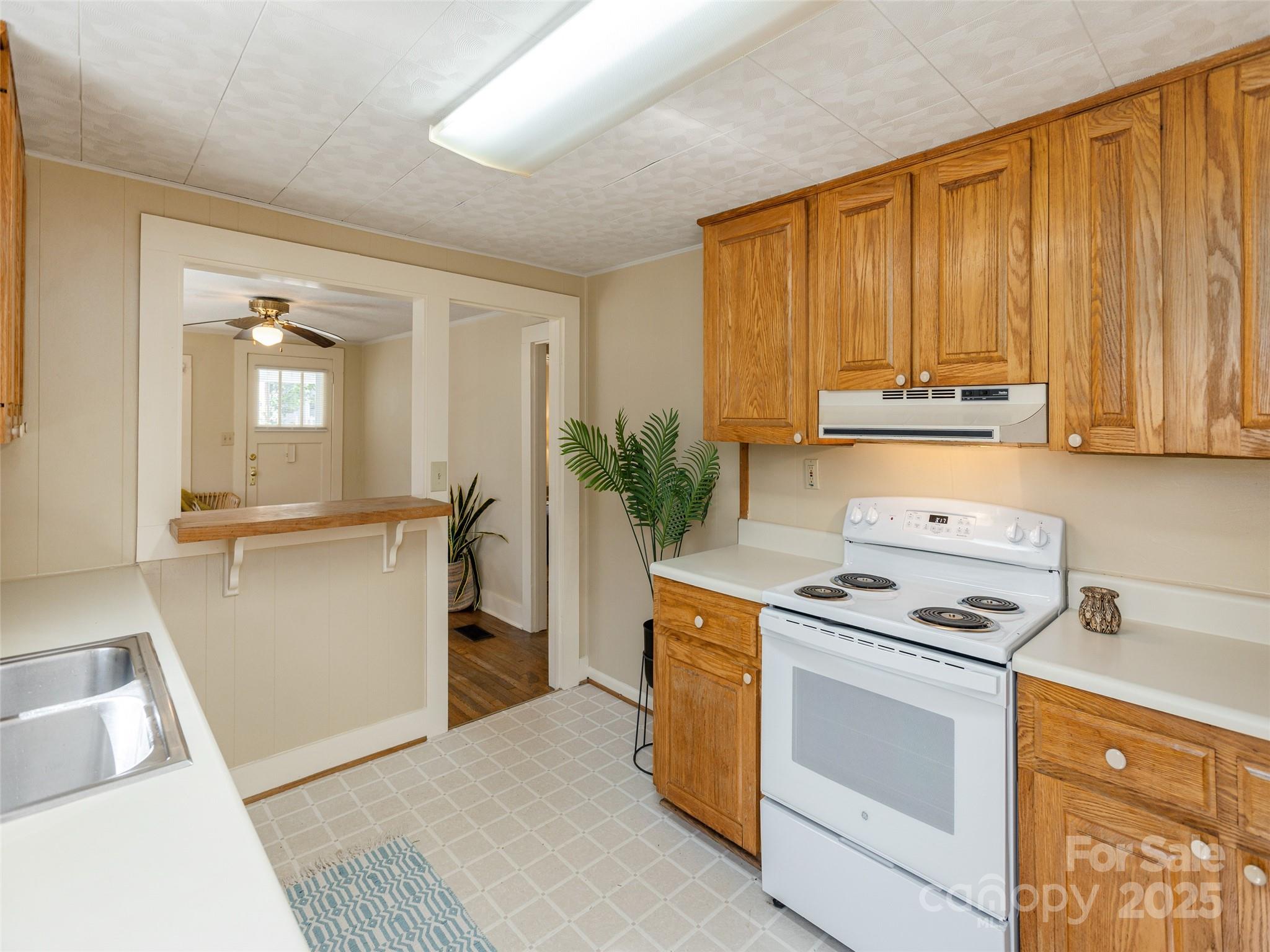 80 Pershing Road Asheville, NC 28805 - Photo 11 of 19 Gallery Image 11