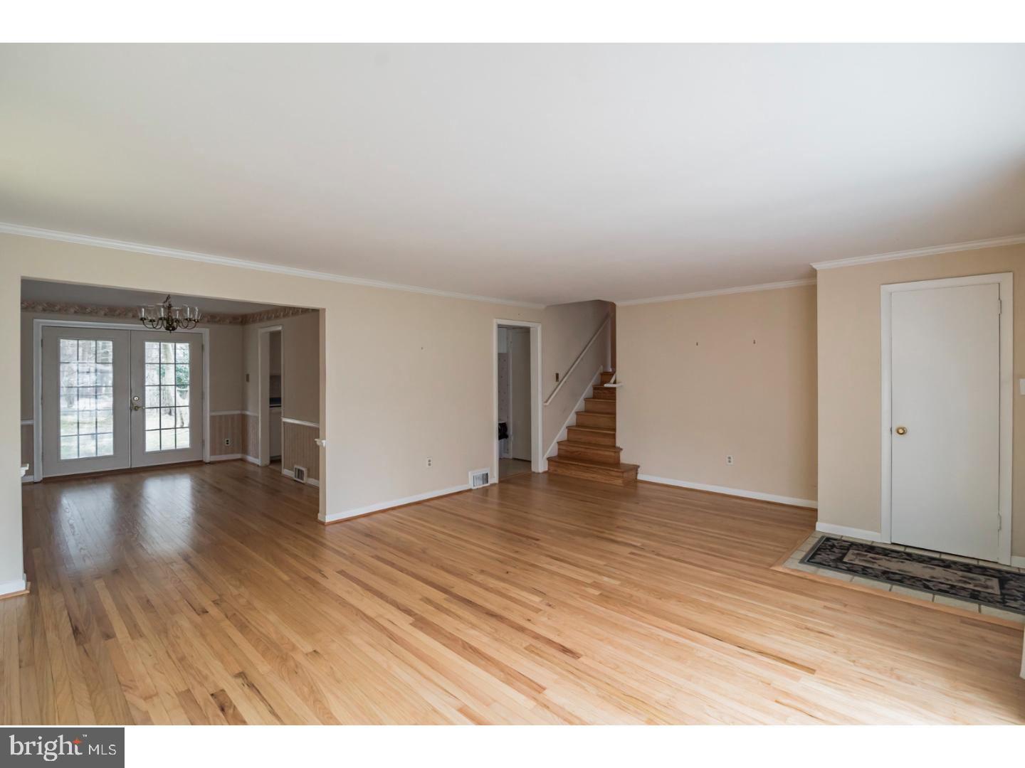 291 Lewis Road Springfield, PA 19064 - Photo 3 of 24