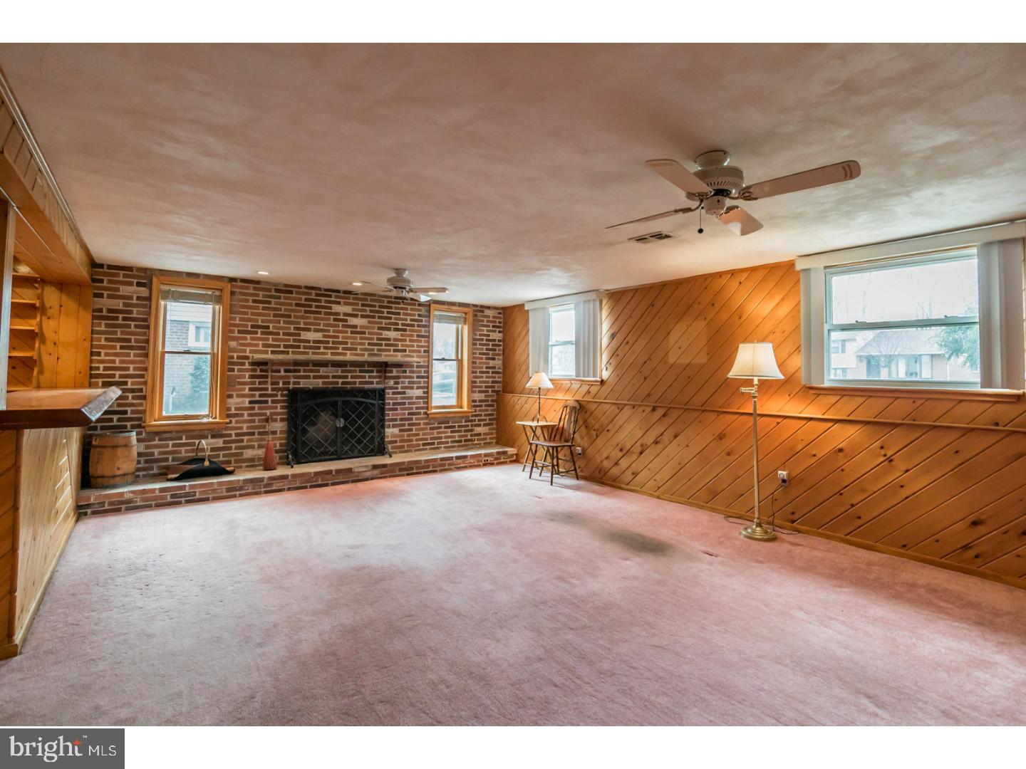 291 Lewis Road Springfield, PA 19064 - Photo 10 of 24 Great Room
