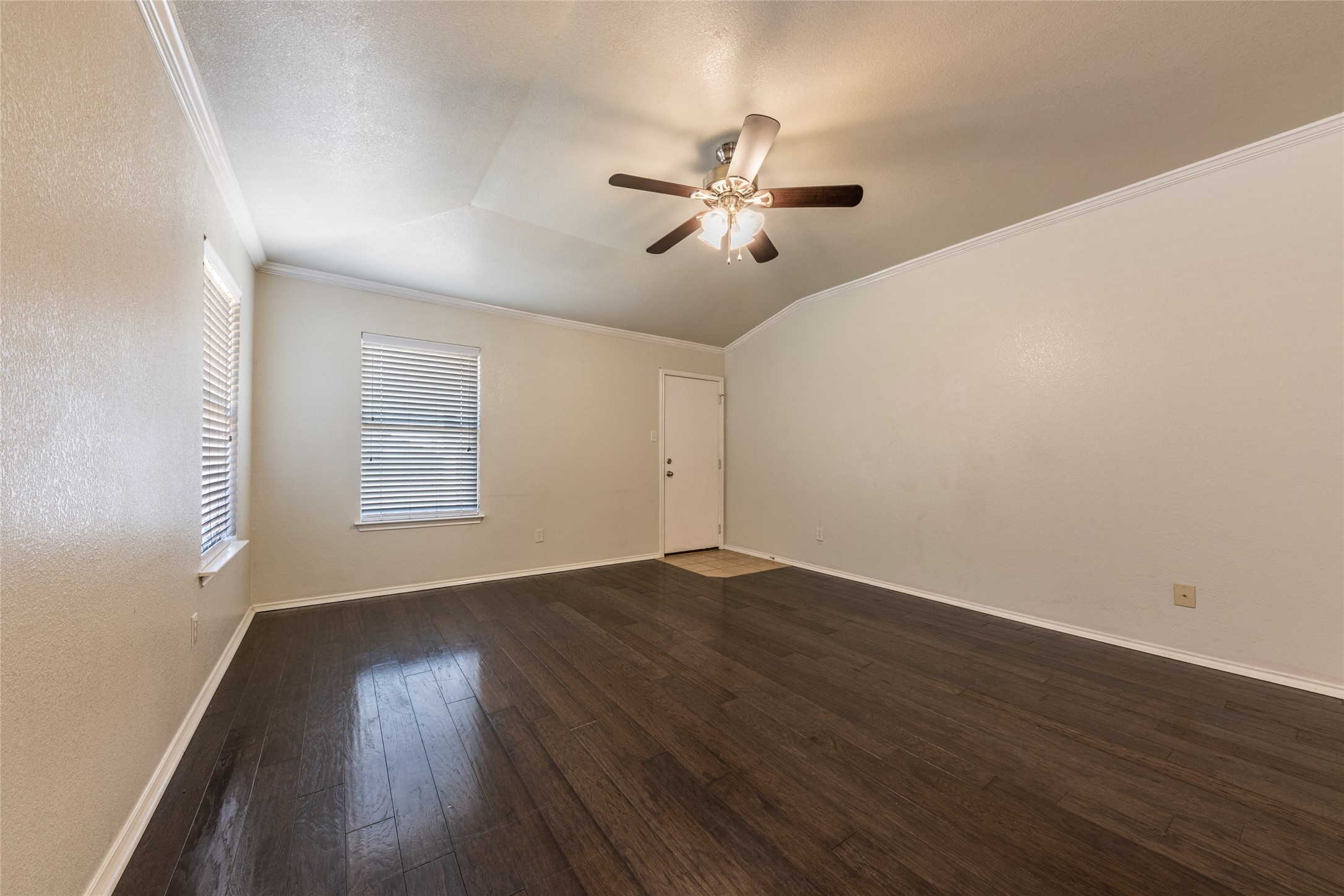 207 Baldwin Street Hutto, TX 78634 - Photo 13 of 19
