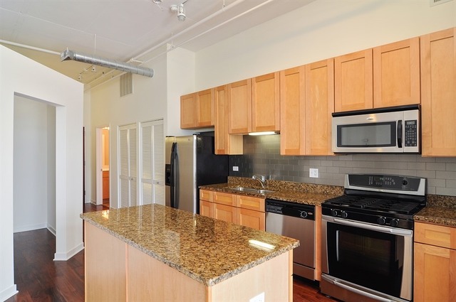 740 West Fulton Street, Unit 1105 Chicago, IL 60661 - Photo 3 of 10
