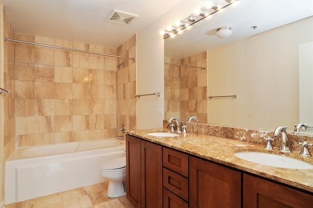 740 West Fulton Street, Unit 1105 Chicago, IL 60661 - Photo 6 of 10