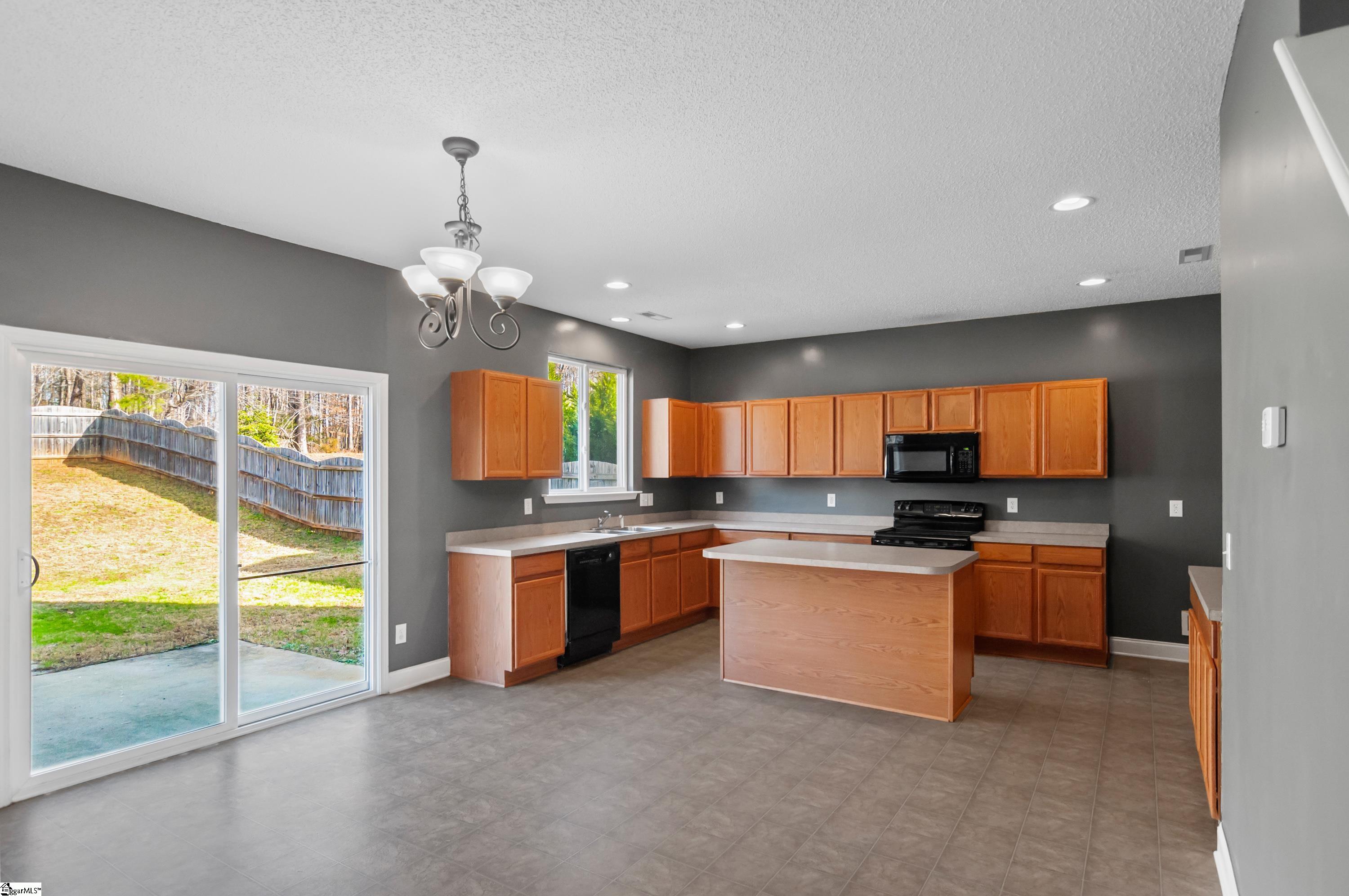47 Border Avenue Simpsonville, SC 29680 - Photo 8 of 36 Gallery Image 8