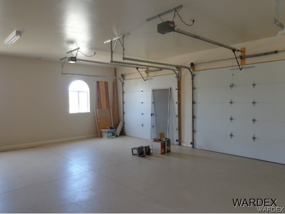 3225 White Cliff Road Kingman, AZ 86409 - Photo 11 of 23 More House Garage