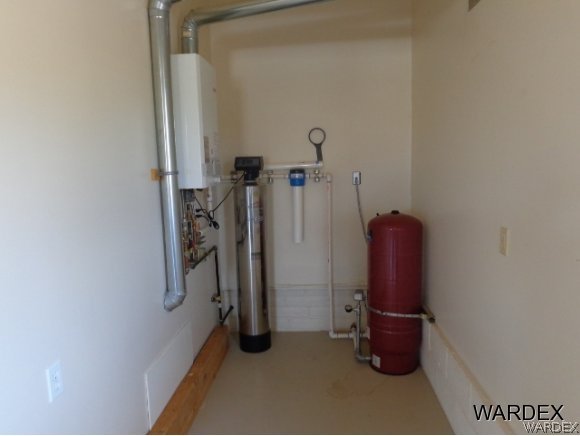 3225 White Cliff Road Kingman, AZ 86409 - Photo 13 of 23 Water System