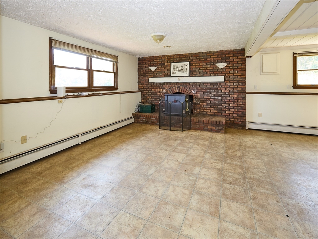 554 Sharps Road Swansea, MA 02777 - Photo 21 of 34