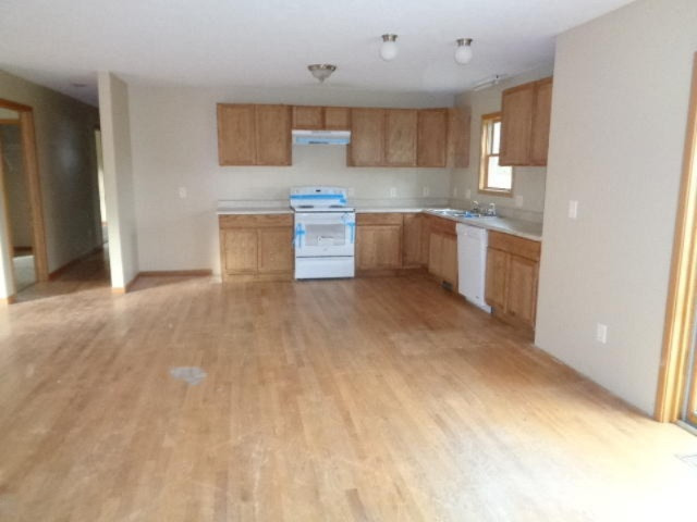 3763 Boyer Road Coloma, MI 49038 - Photo 4 of 5 DSC02687