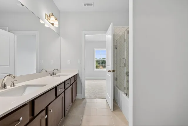 $537,900 | 5649 Ernest Way, Flowery Branch, GA 30542