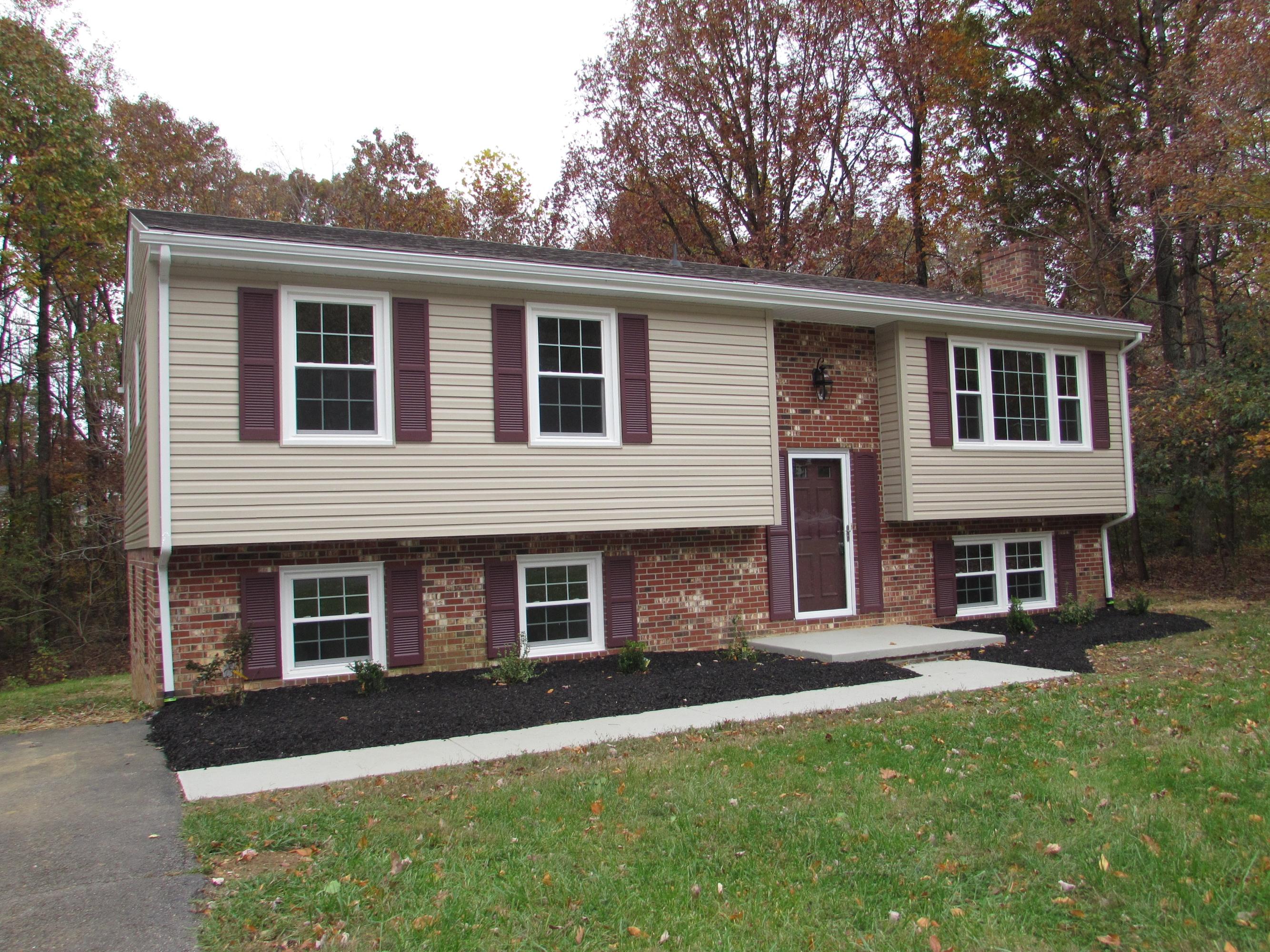 249 Scalybark Drive Blue Ridge, VA 24064 - Photo 21 of 22 Front View