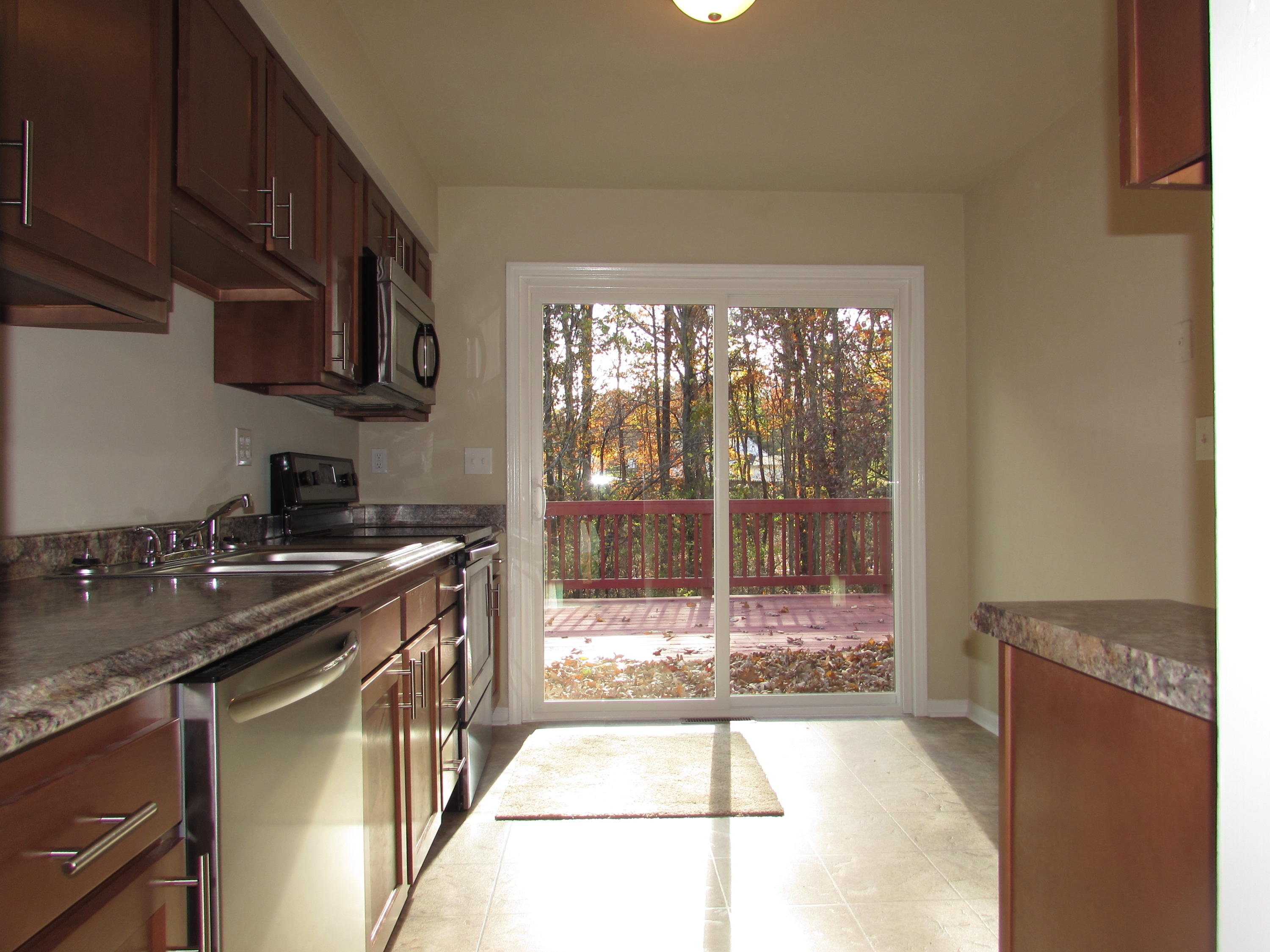249 Scalybark Drive Blue Ridge, VA 24064 - Photo 5 of 22 Kitchen