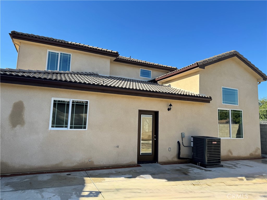 191 East O Street Colton, CA 92324 - Photo 17 of 27 a front view of a house