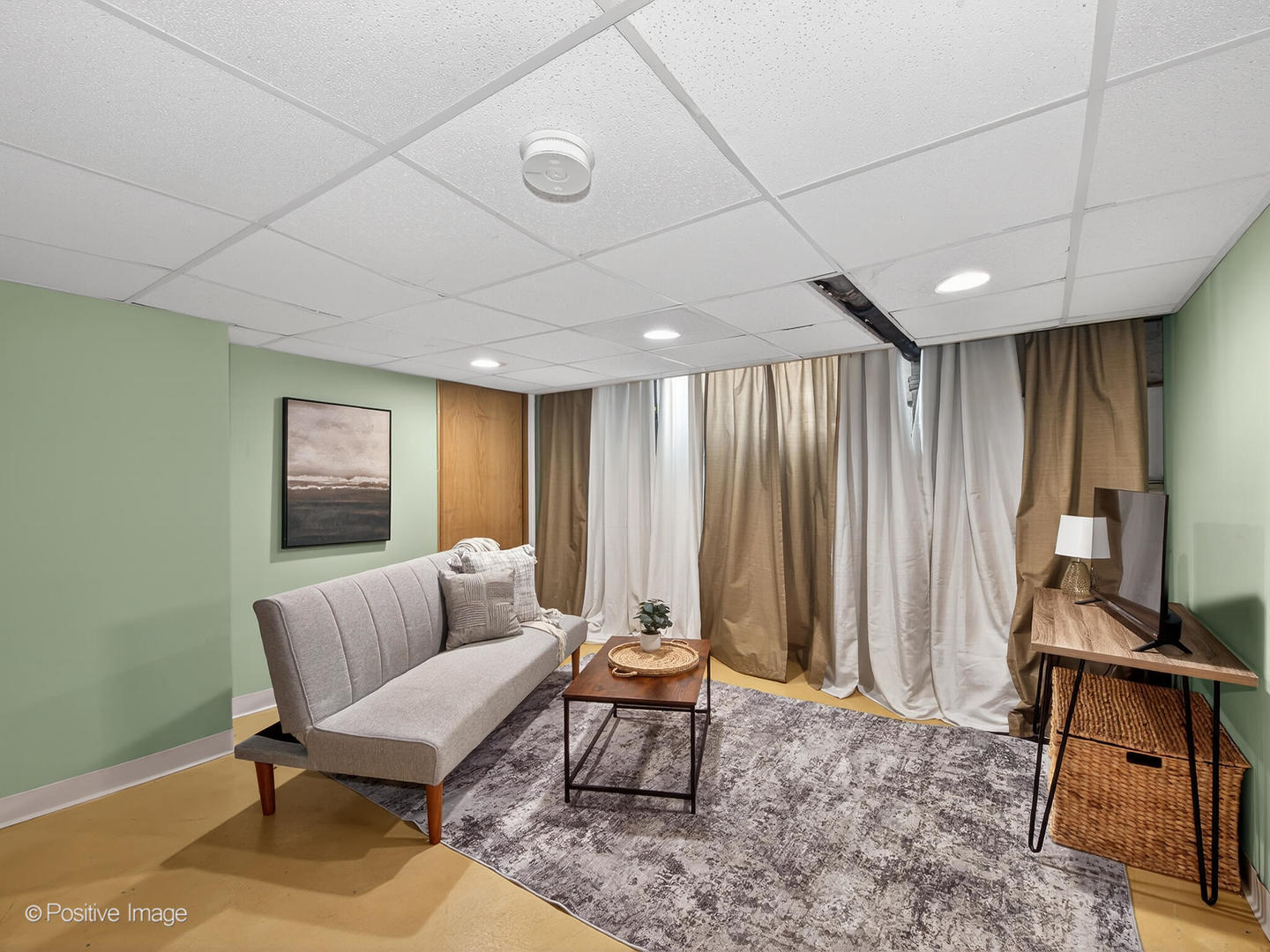 4214 Prairie Avenue Brookfield, IL 60513 - Photo 13 of 19 a living room with furniture and a window