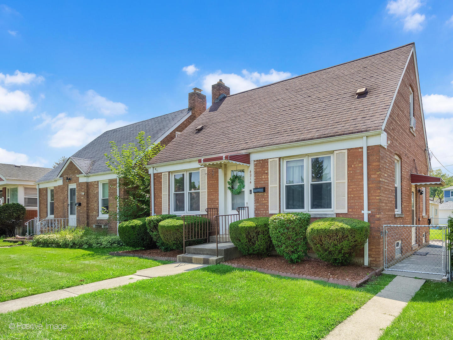 4214 Prairie Avenue Brookfield, IL 60513 - Photo 2 of 19 a view of a house with a back yard