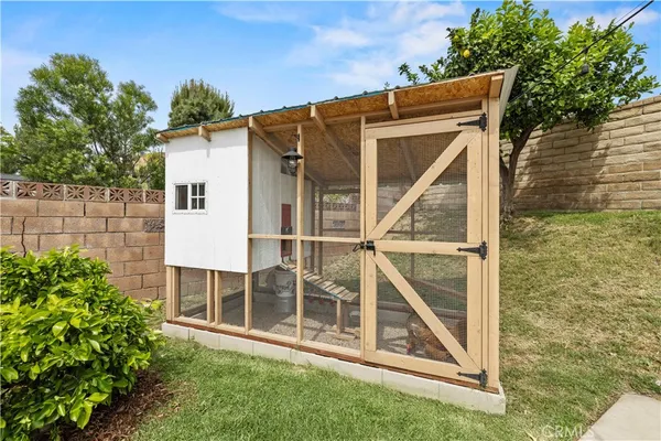 $775,000 | 27816 Ridgegrove Drive, Saugus, CA 91350