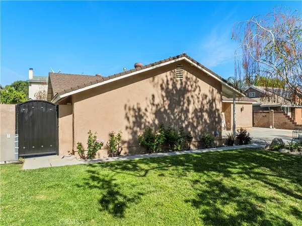 $775,000 | 27816 Ridgegrove Drive, Saugus, CA 91350