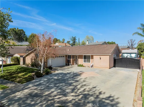 $775,000 | 27816 Ridgegrove Drive, Saugus, CA 91350