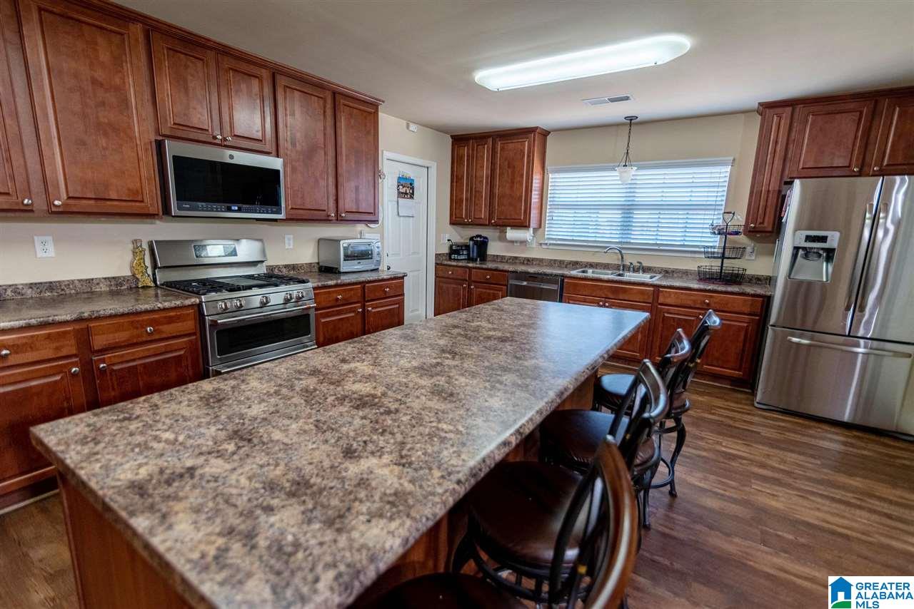 302 Tanglewood Circle Alabaster, AL 35007 - Photo 7 of 29