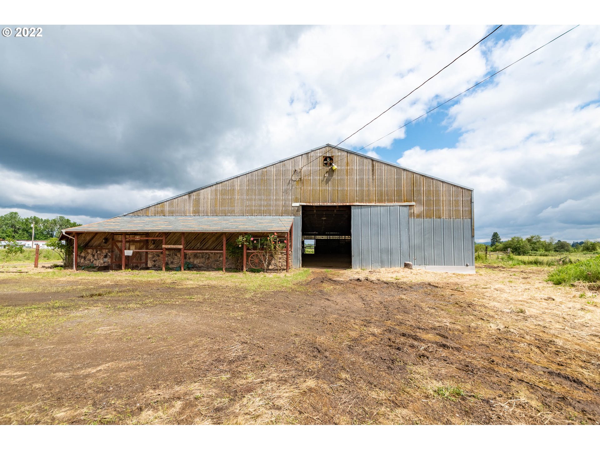 33005 Camas Swale Road Creswell, OR 97426 - Photo 4 of 32 Gallery Image 4