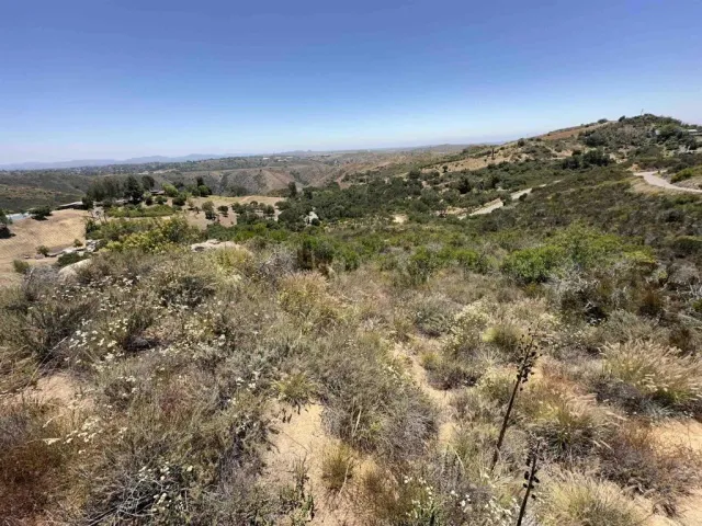 $225,000 | 6 Harris Drive, Fallbrook, CA 92028